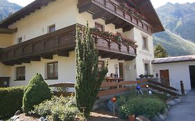 Haus Wiesenheim FW Ötztal